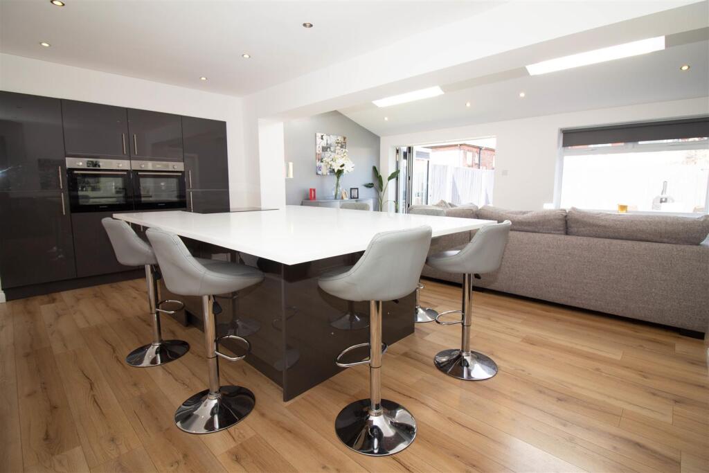 Open Plan Kitchen Family Room
