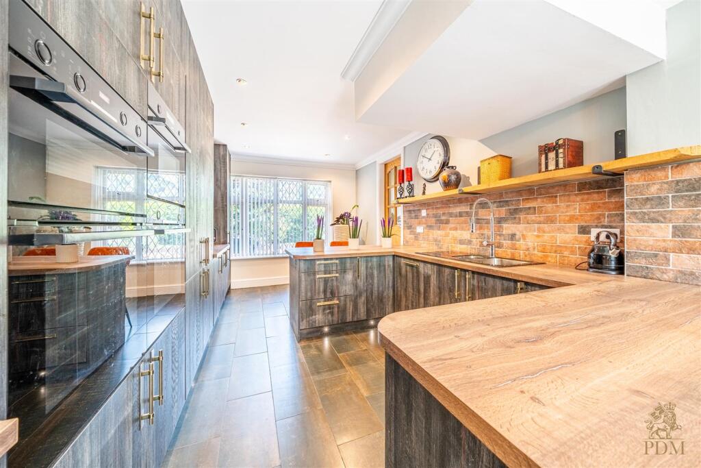 25134-01 197 Derby Road_023.jpg