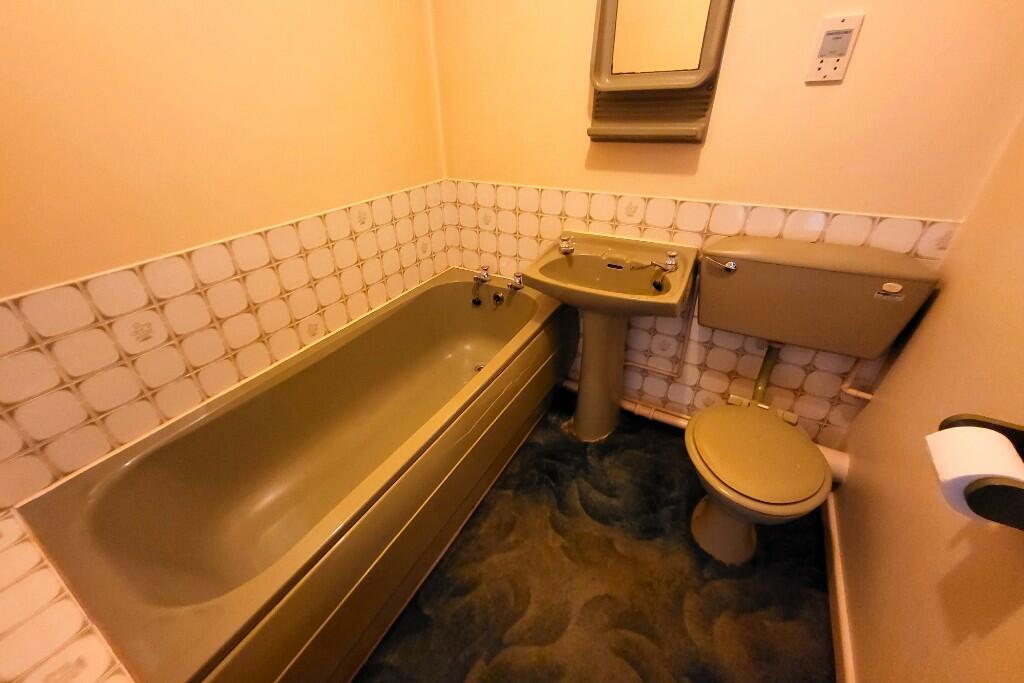 Dated Bathroom 