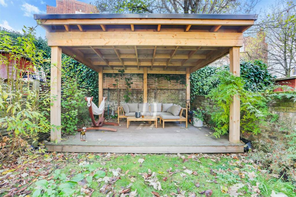 Attached Garage