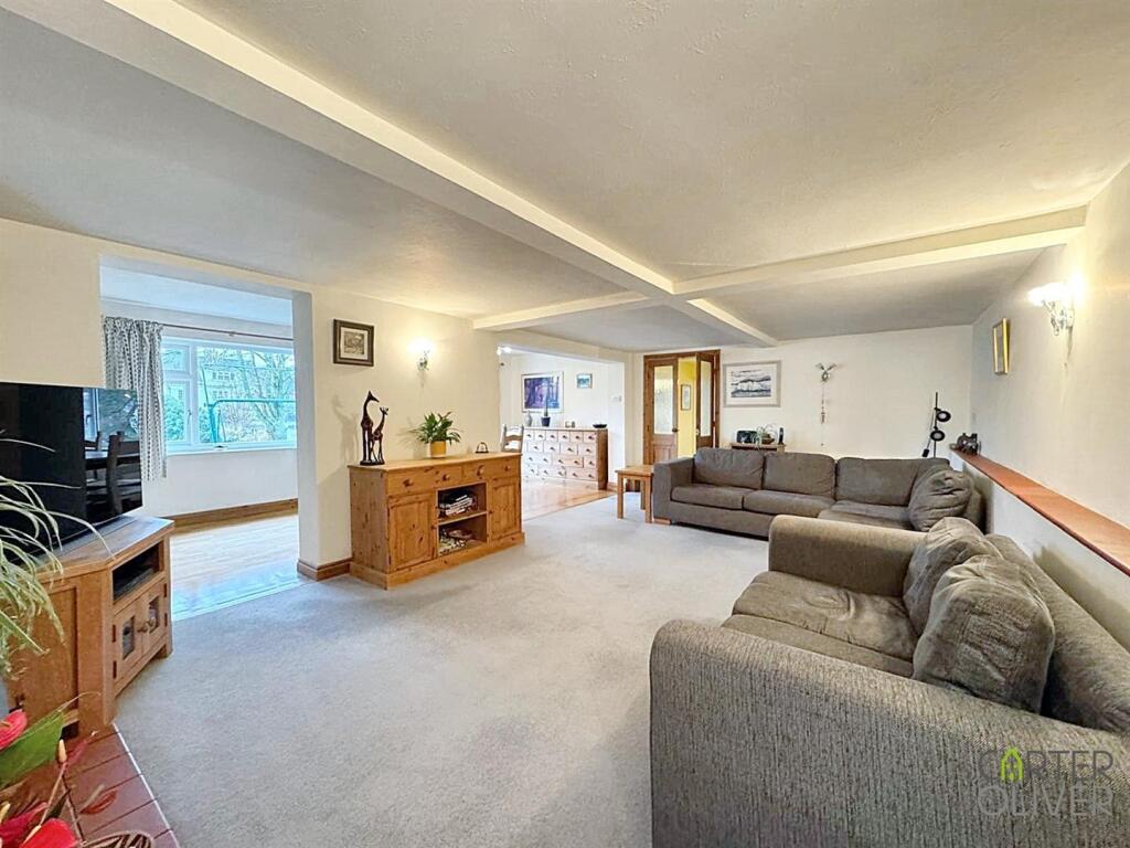 Reception Room 1 (Lounge / dining)