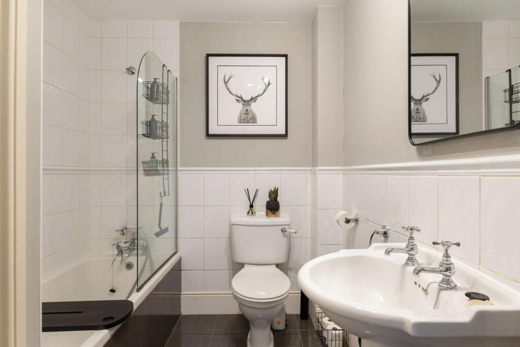 86547_8-Snaith-Wood-Drive-Rawdon  (24)_low.jpg