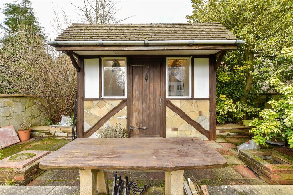 Workshop/Outbuildings