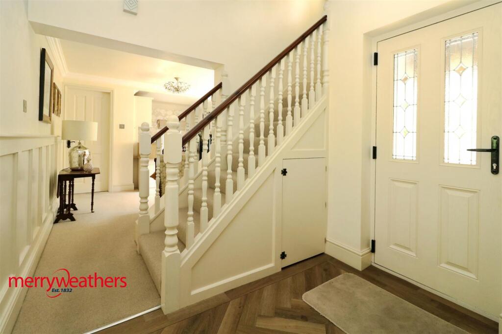 RECEPTION HALL/STUDY AREA