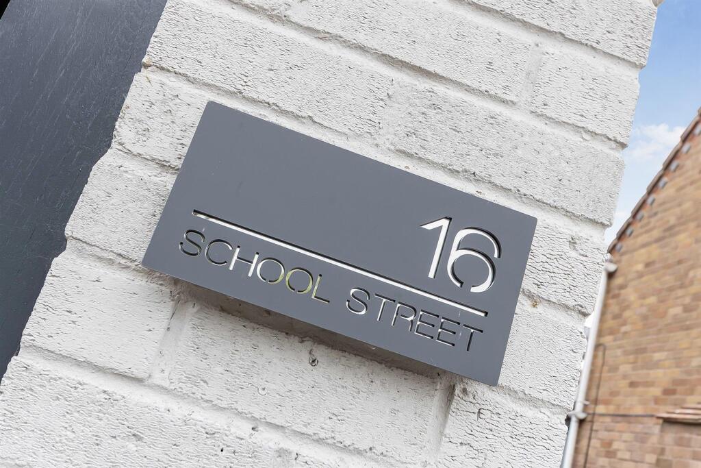 16 School Street, Church Lawford (1).jpg