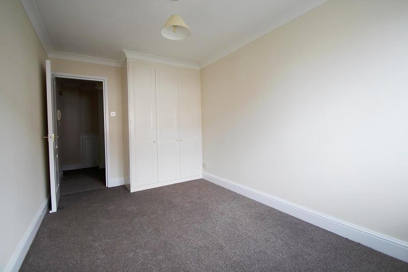 Bedroom (2)