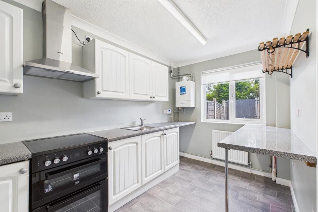 CAM04671G0-PR0081-STILL005