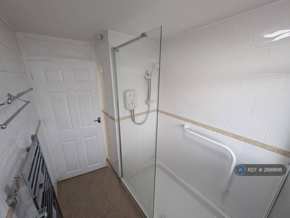 Family Shower Room