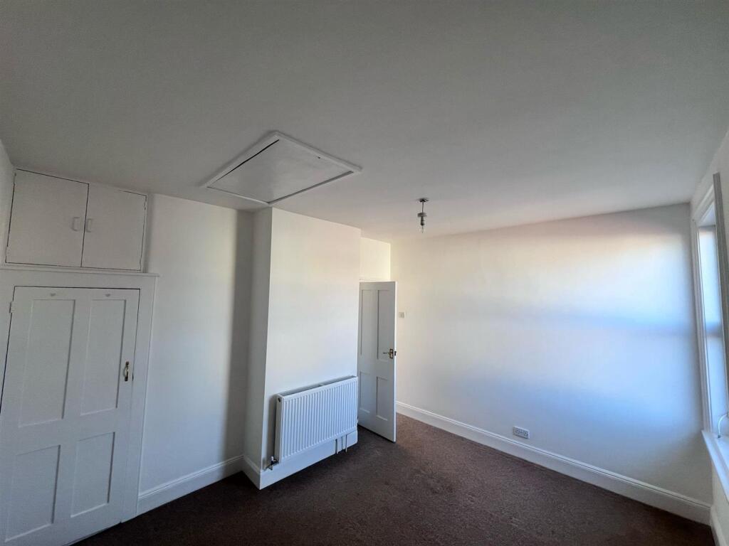 Bedroom2.jpg