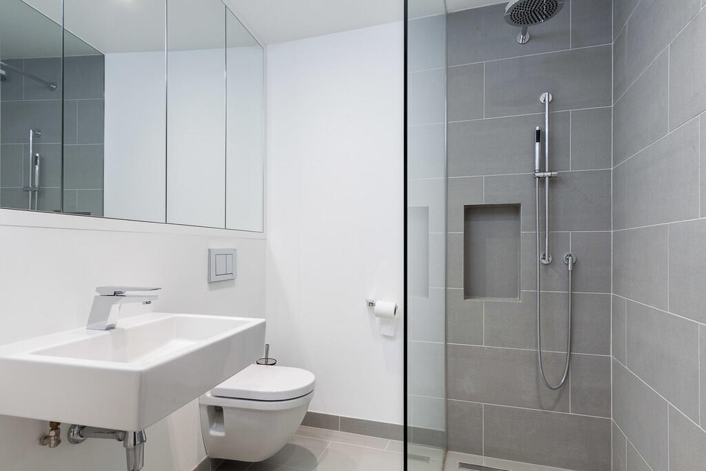 B - 19 Draycott P...