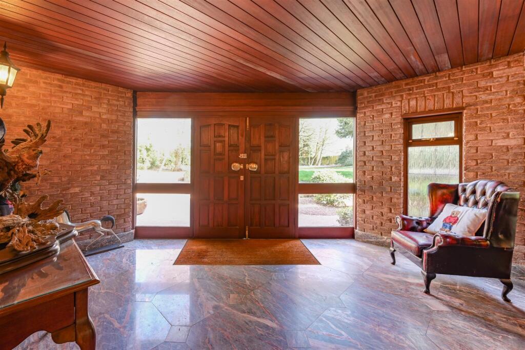 Court Manor (19 of 60).jpg