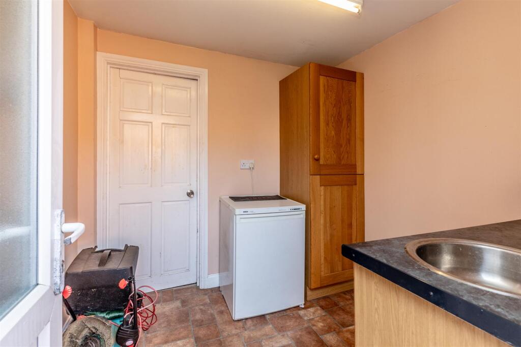 Brean Down Ave, Henleaze Utility Room.jpg