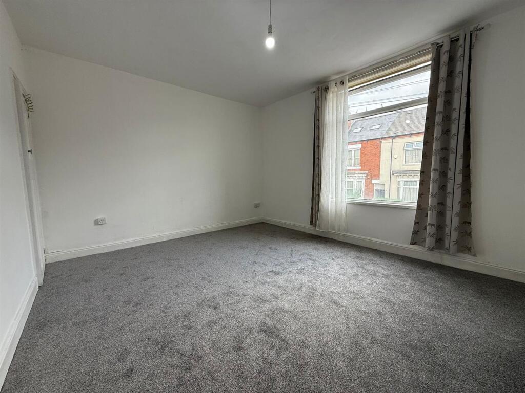 PHOTO-2025-08-29-06-37-39 3.jpg