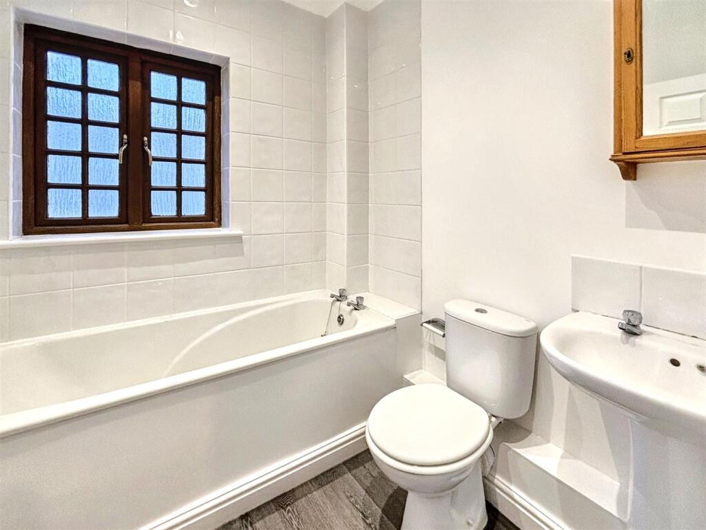 Bathroom.jpeg