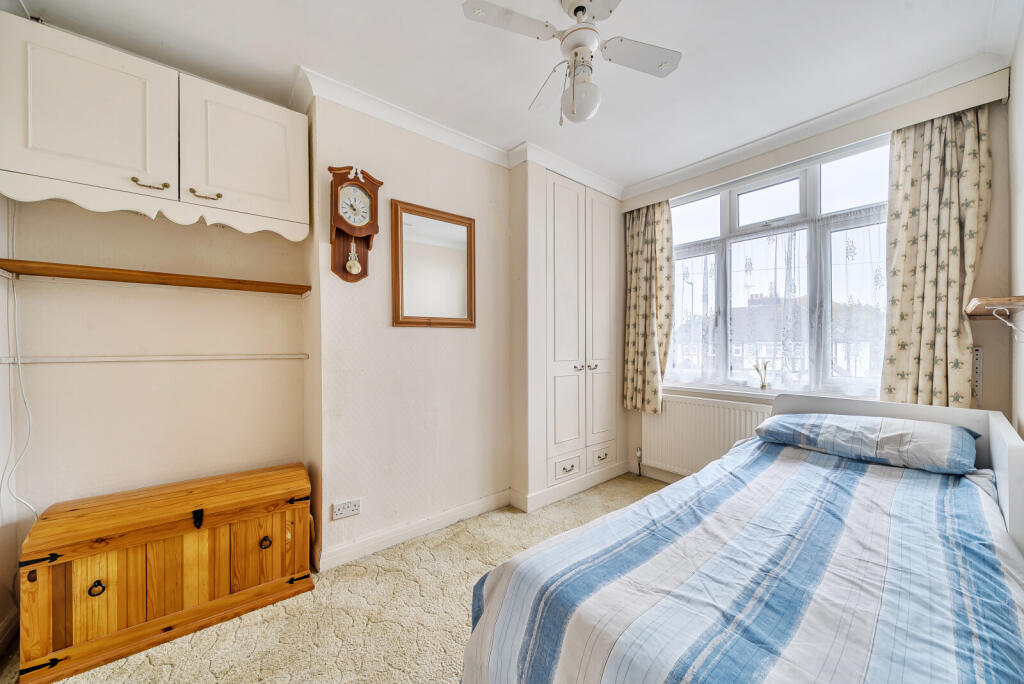 1364064-4-68e925a...