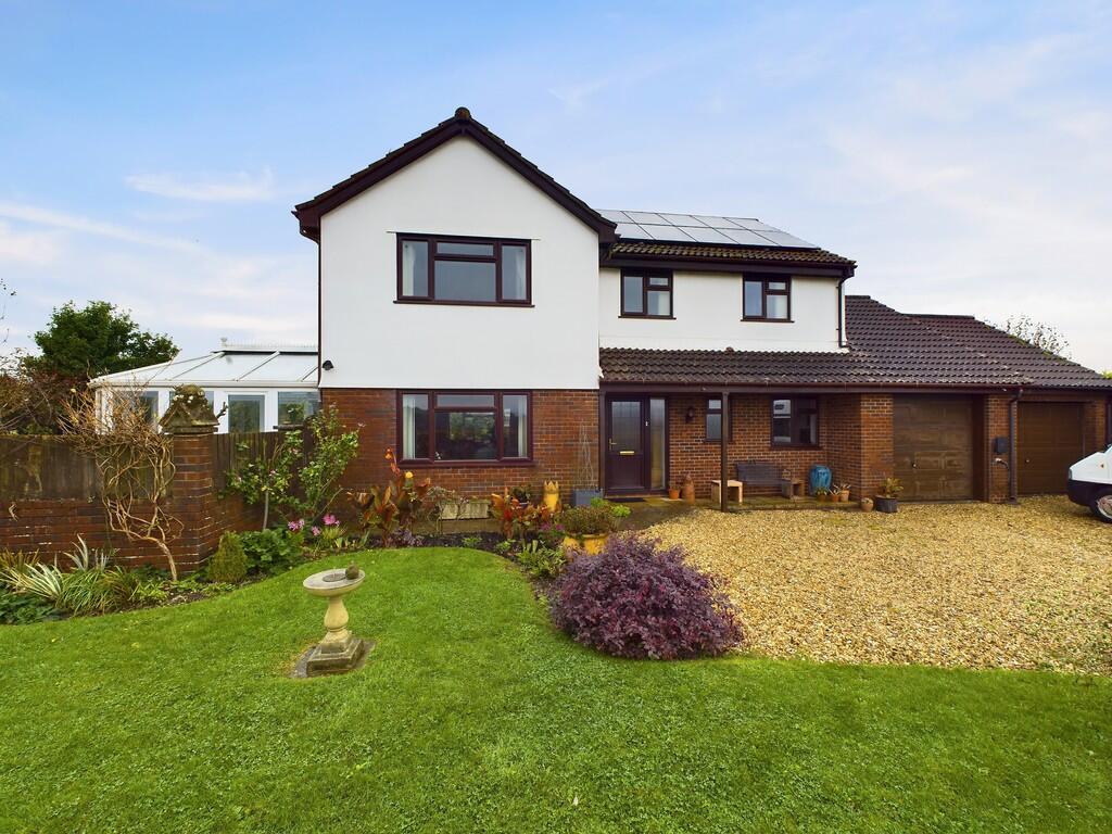 CAM03522G0-PR0151...