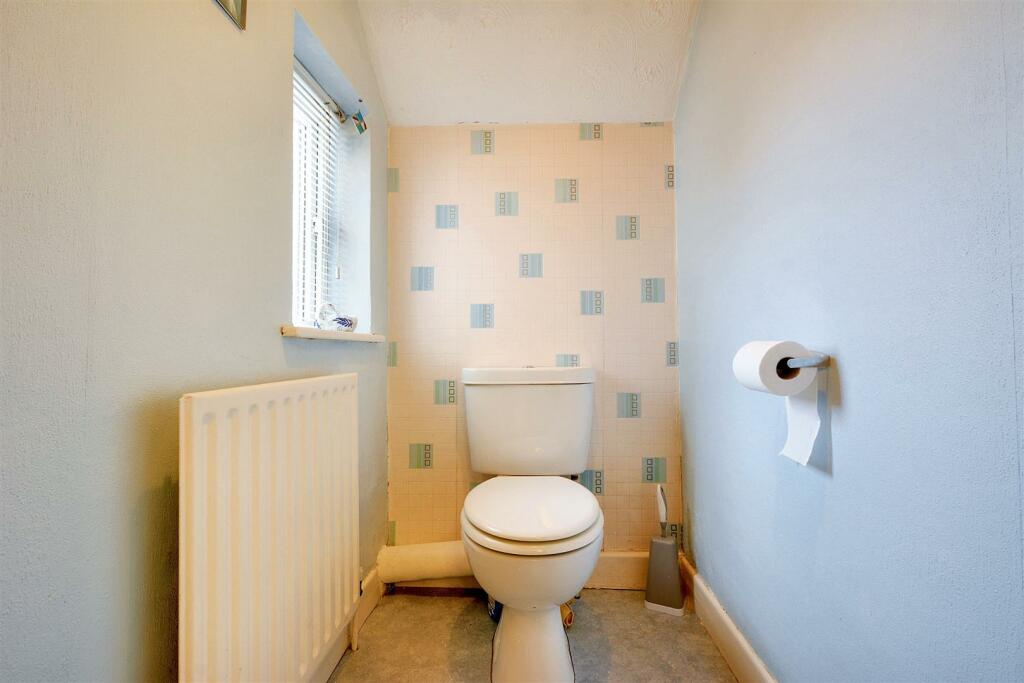 Upstairs WC.jpeg