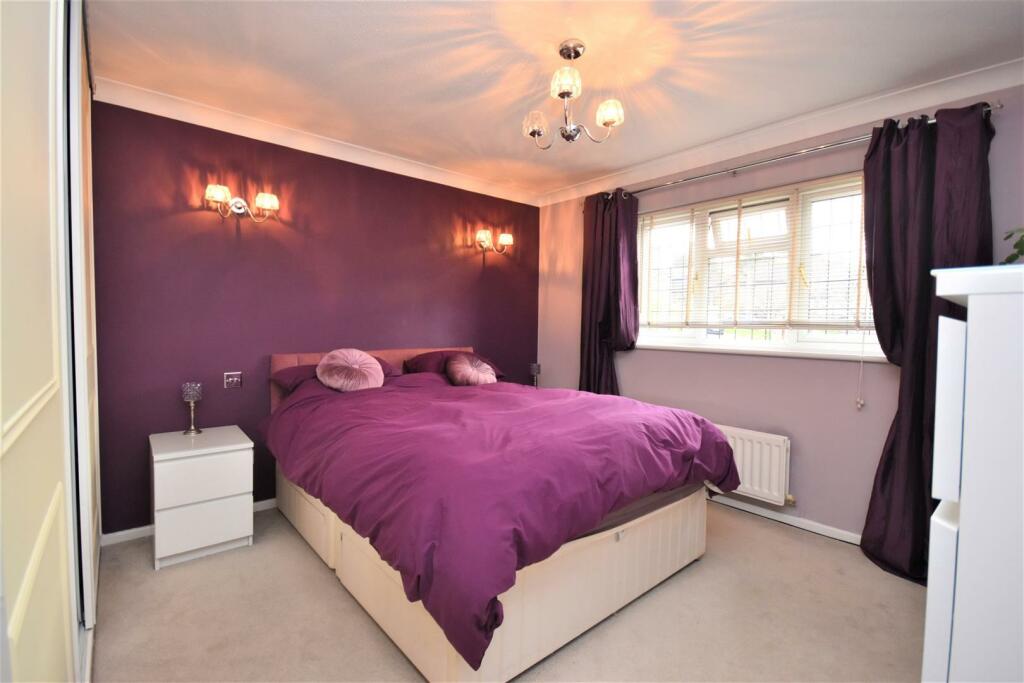 Bedroom 1.JPG