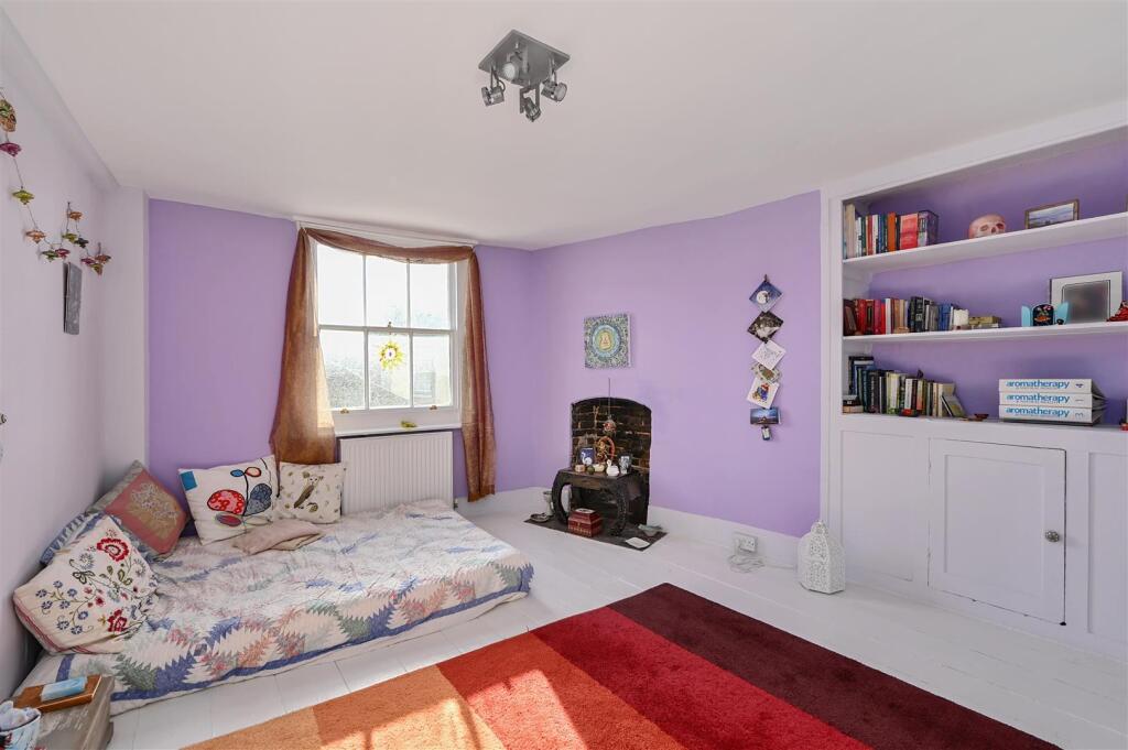 11 Hill Street TN34 (19).jpg