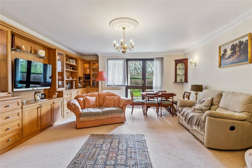 Living/Dining Room