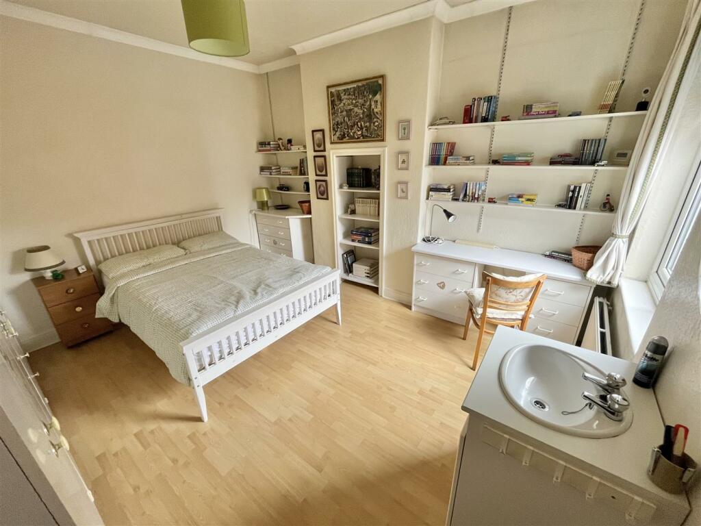 Bedroom 2 Aspect 2