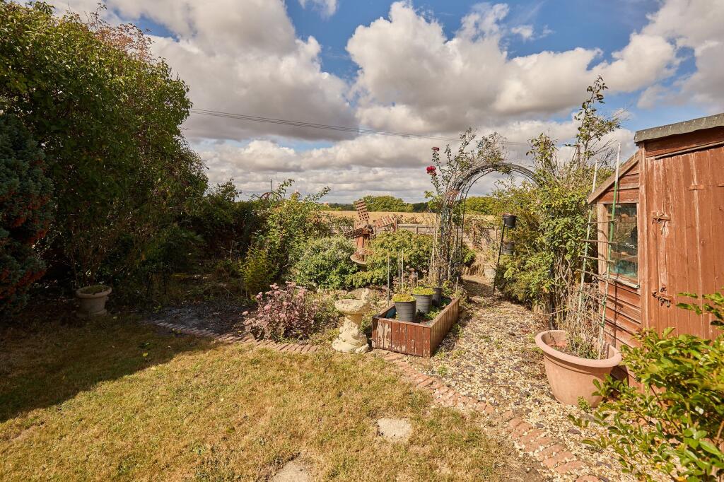 Garden &amp; View