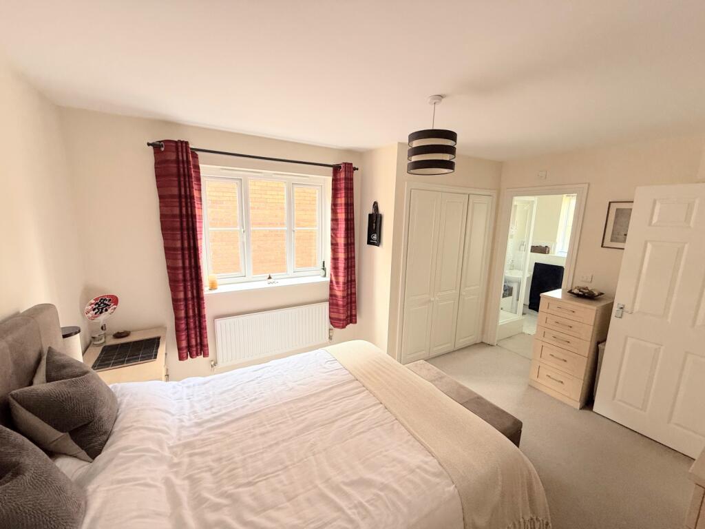 4027FB1E-B625-493E-ABC6-840665EED188