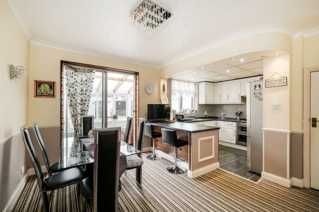 59 Normanshire Drive-7_web.jpg
