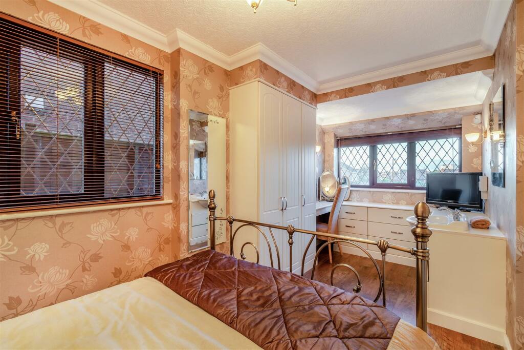 8576940-interior25.jpg
