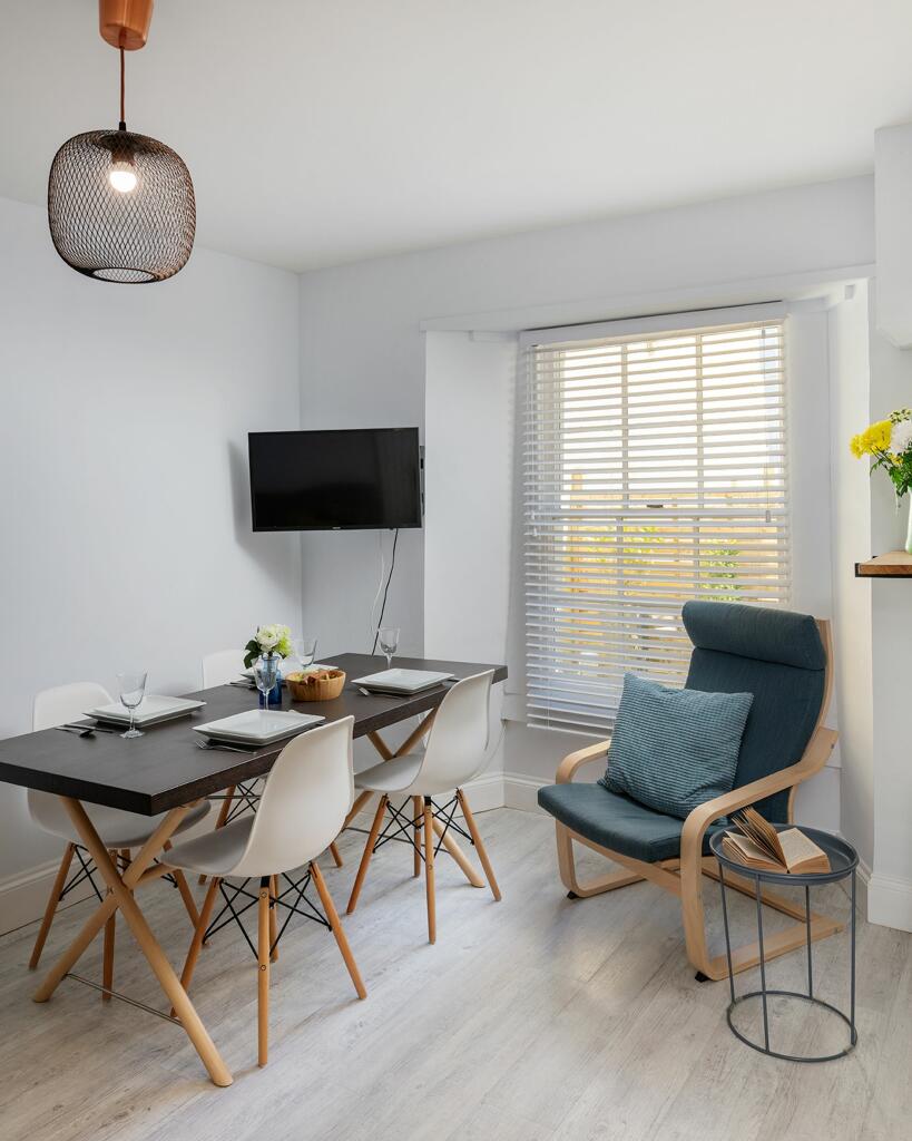 - Open Plan_Dart Retreat, Dartmouth