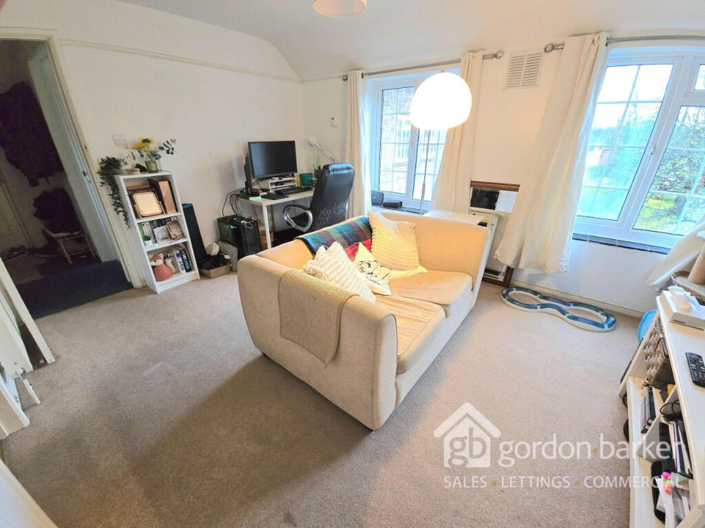 Orchard Mount, Ringwood, Hampshire, BH24