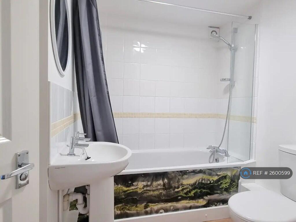 Main Bathroom