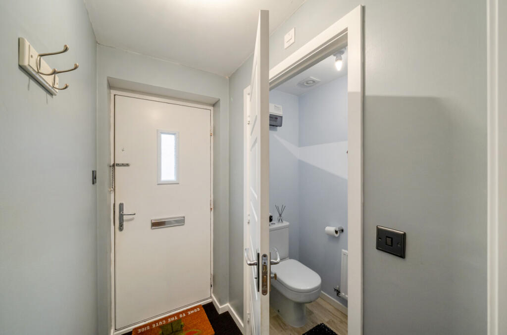 1369917-18-68f243...