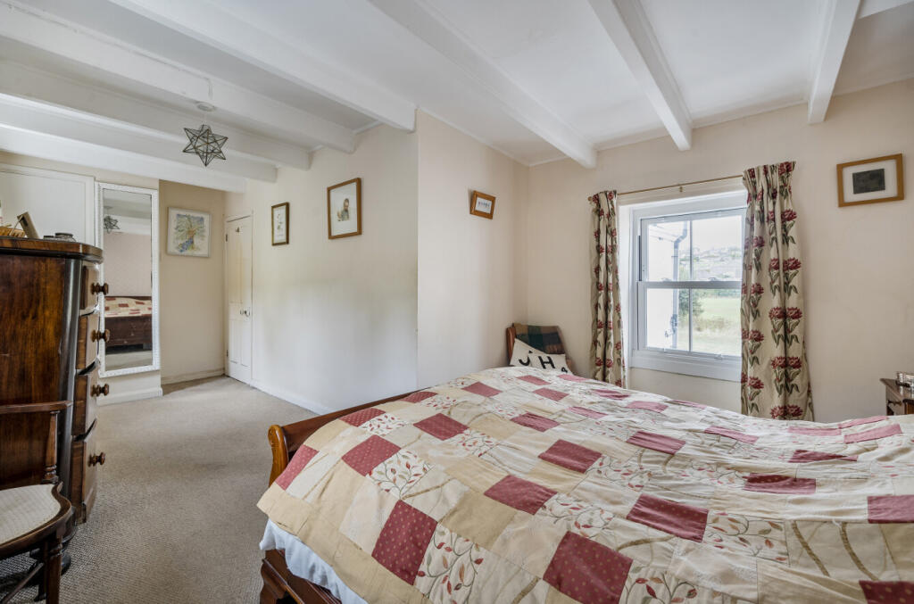 1333034-10-688b83...