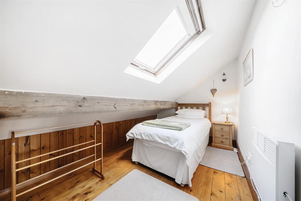 Curlew Cottage 5.jpg