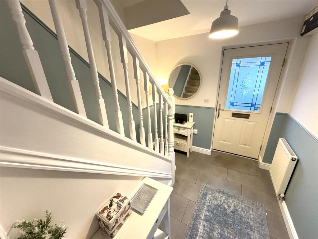 ENTRANCE HALL