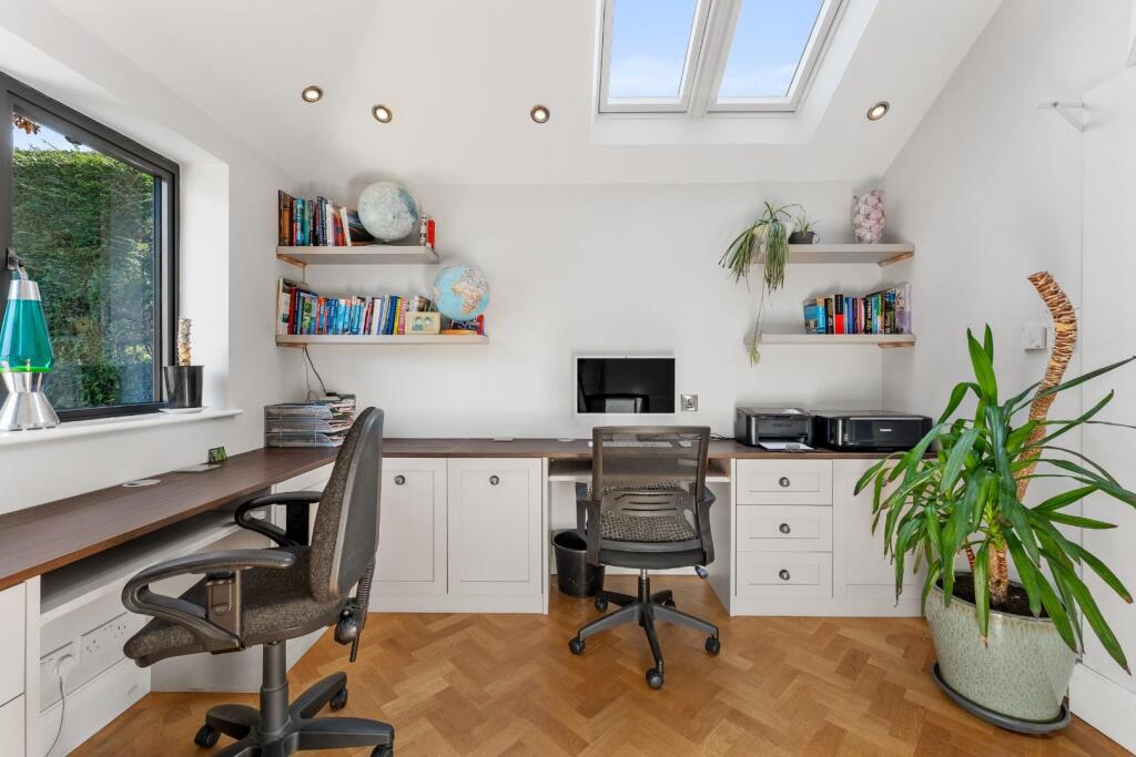 31 CARRWOOD AVENUE-33.jpg