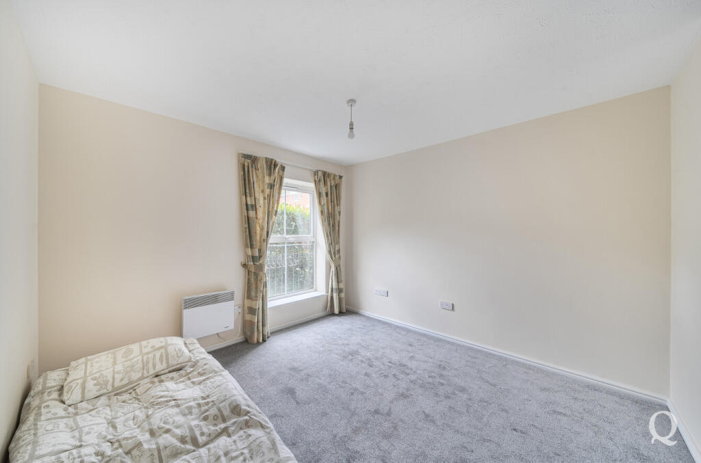 f065ba46-8251-415...