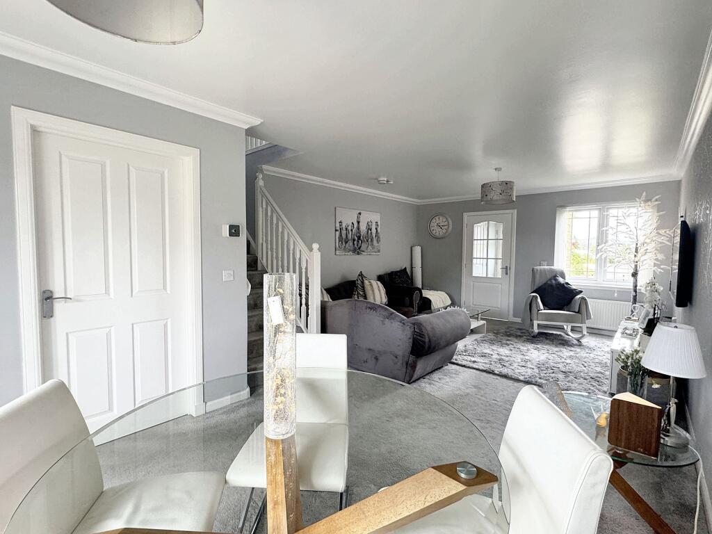 Living/Dining Room