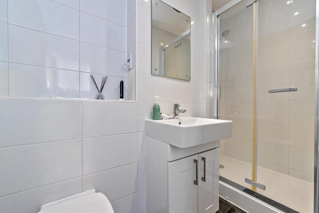 30RomaHouse-13.jpg