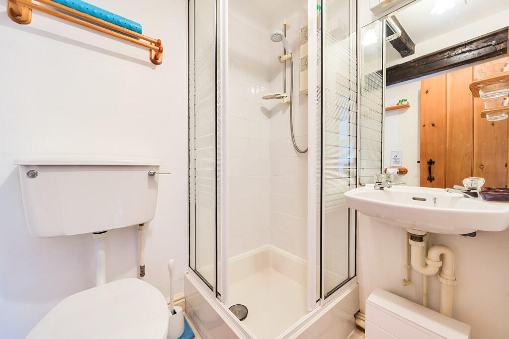 En Suite Shower R...