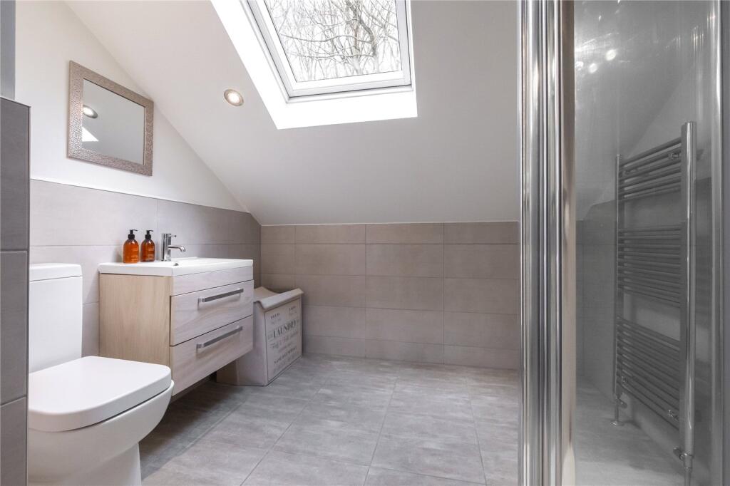 En Suite Shower Room