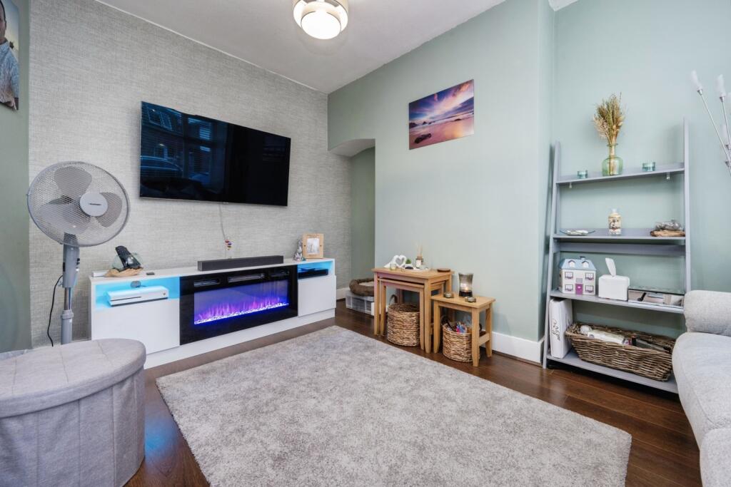 Lounge 3