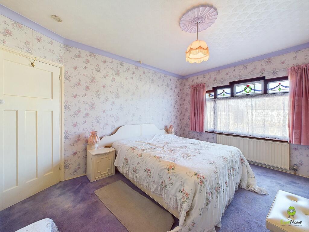 CAM04399G0-PR0025-STILL017