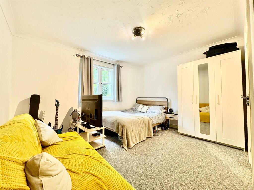 PHOTO-2025-06-10-11-21-35 5.jpg