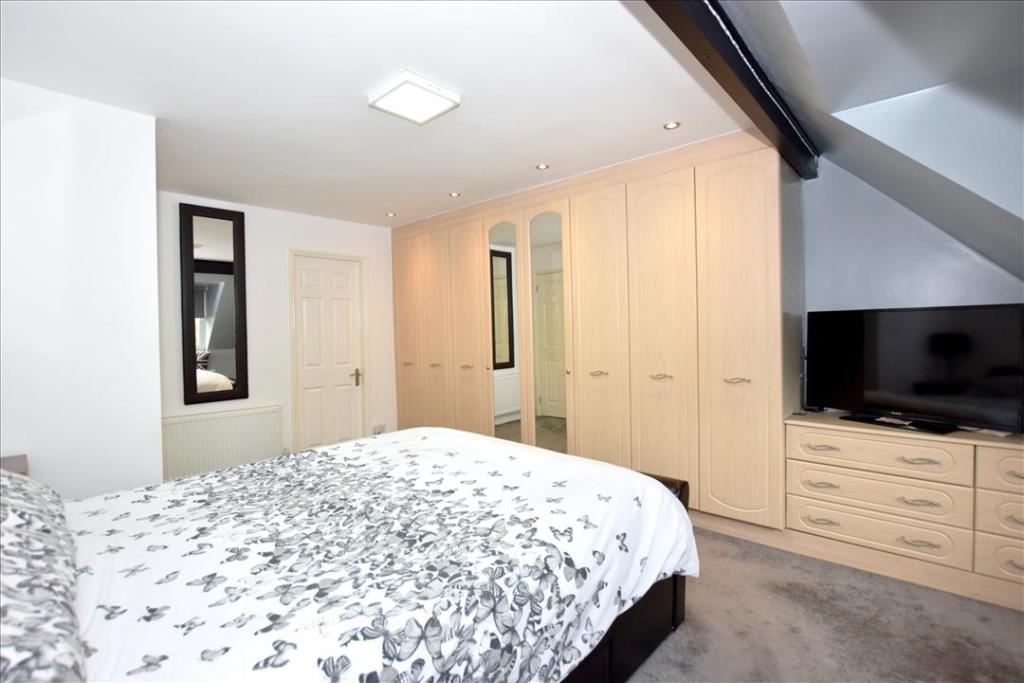 ADDITIONAL BEDROOM PHOTO