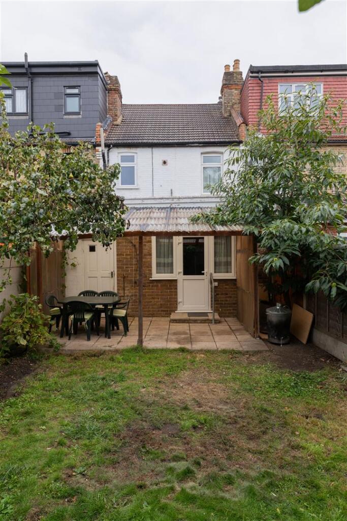 Theobald Road, E17