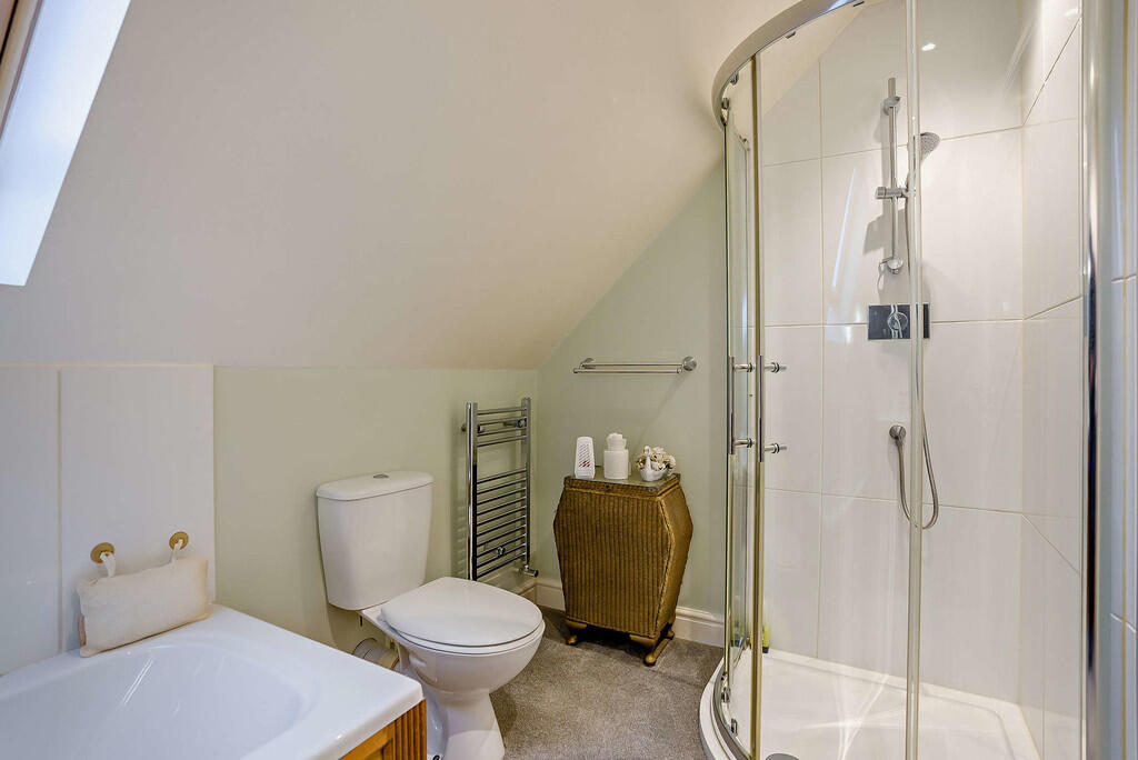 8636499-interior3...