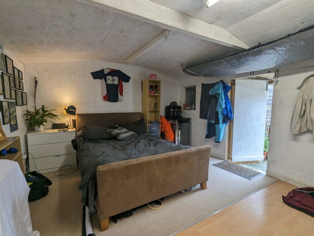 Outhouse/Office