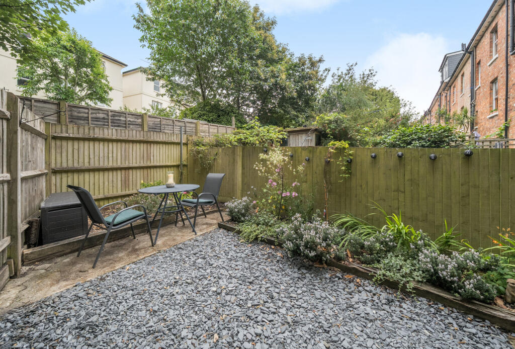 1318445-17-686599...